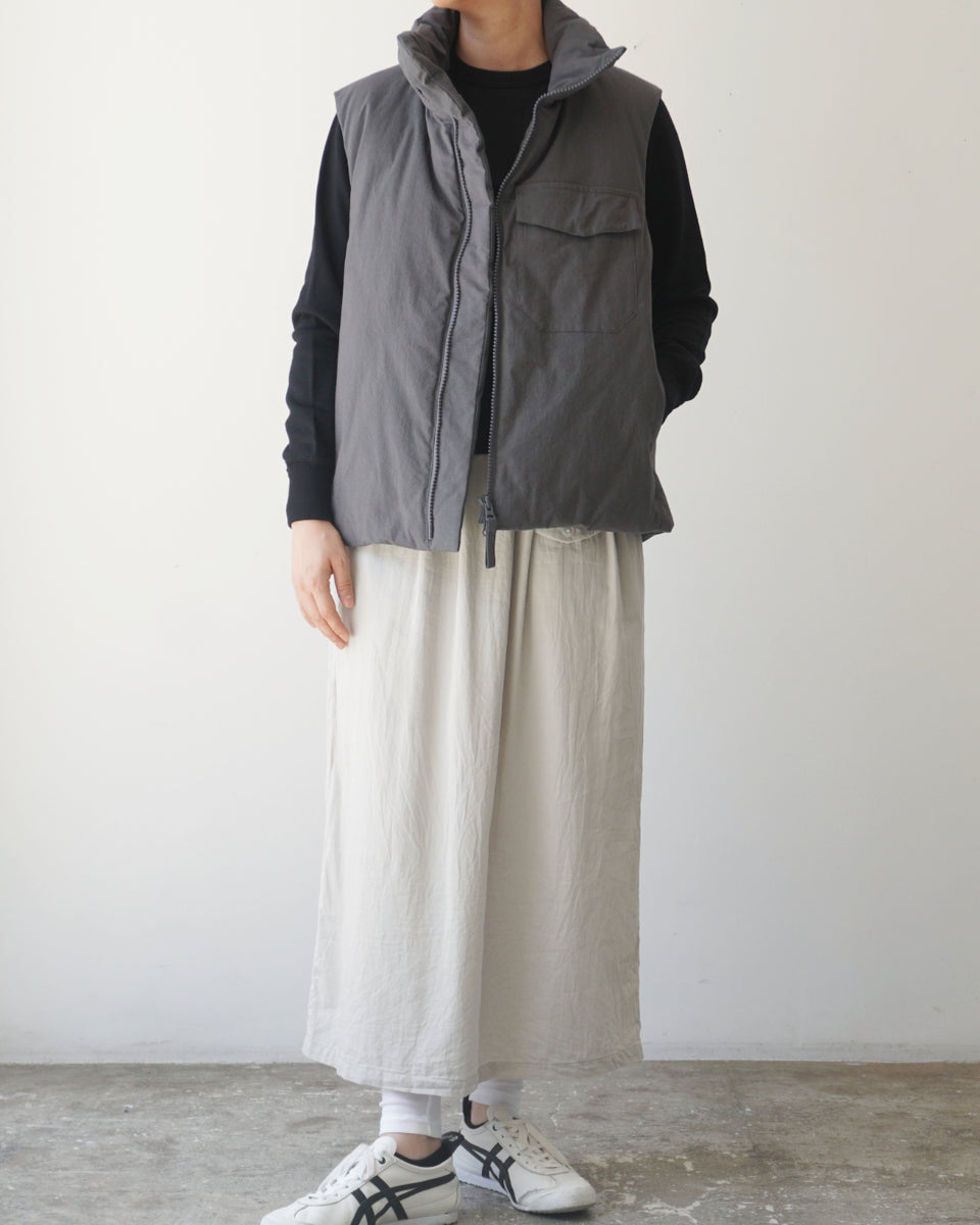 ゴーシュコットンパフダウン ダウンベスト/チャコールグレ ー DSC00023_898ced9d-b5ae-4fcc-