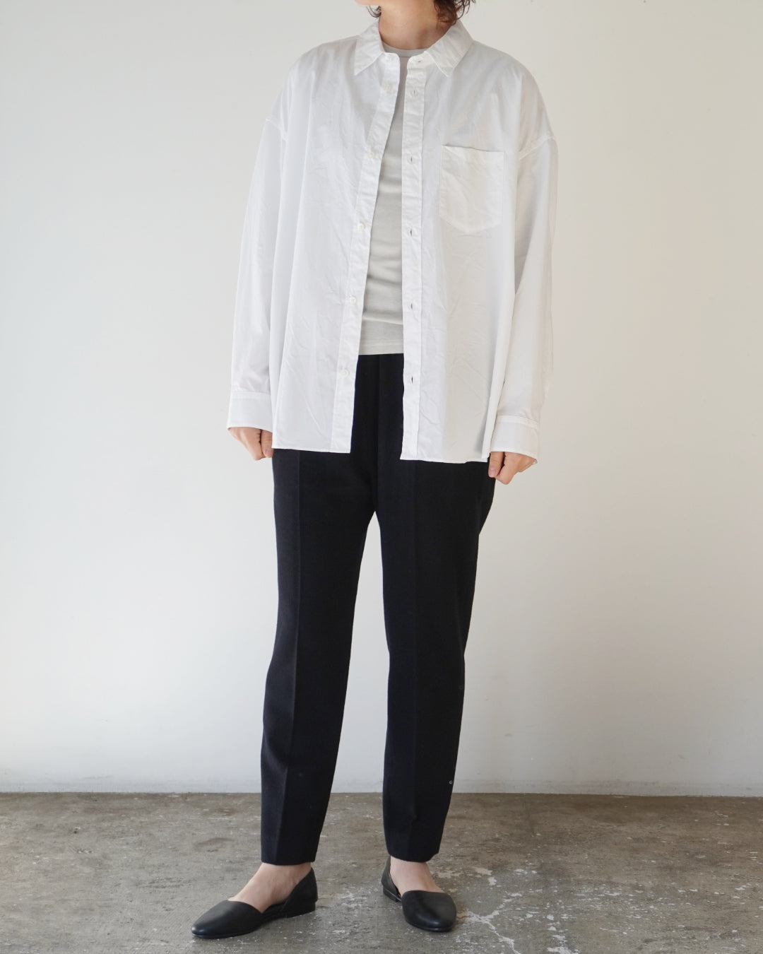 ゴーシュ ウールベロア テーパードパンツ /  ブラック