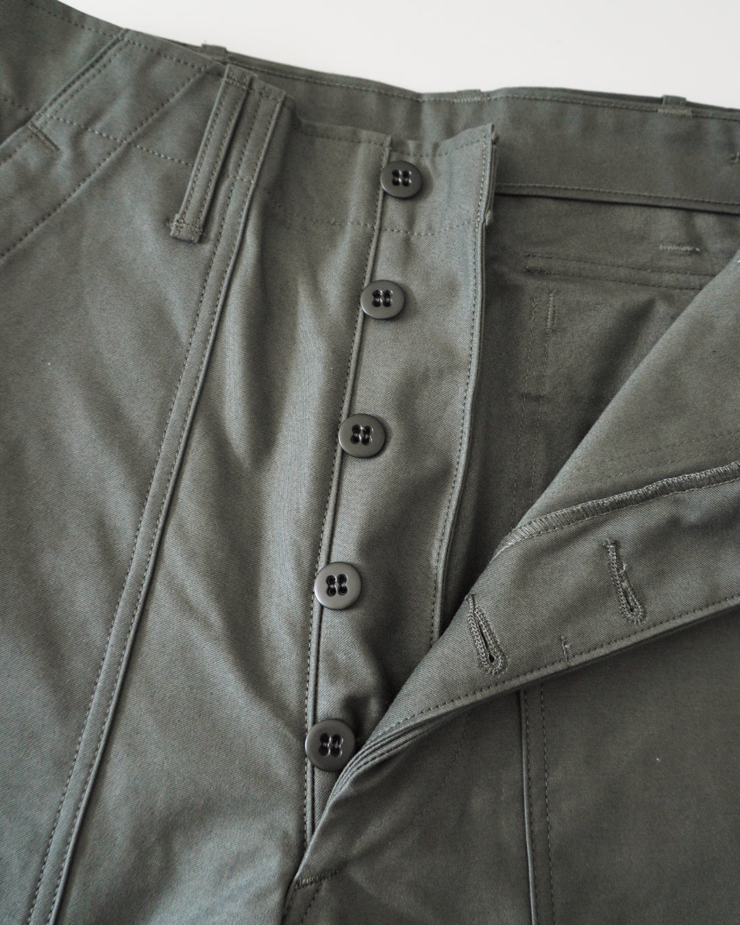 TUKI baker pants / sage green / 2ply sateen / size0