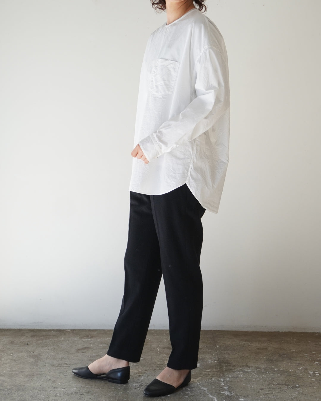 ゴーシュ ピマタイプライター 丸首ブラウス / ホワイト