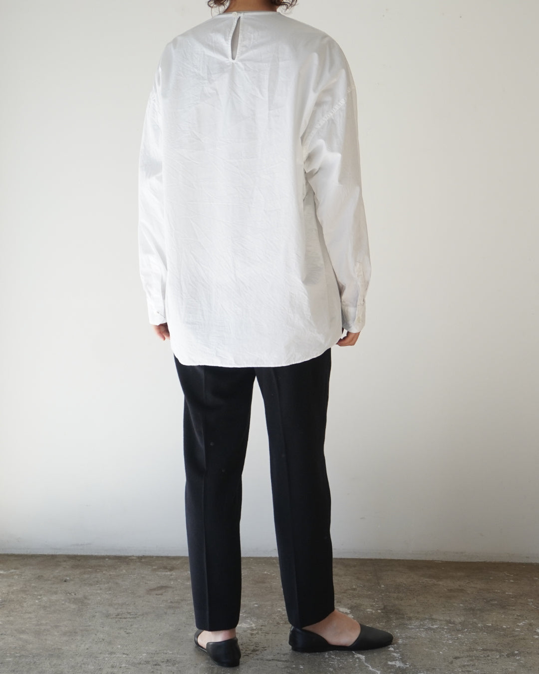 ゴーシュ ピマタイプライター 丸首ブラウス / ホワイト