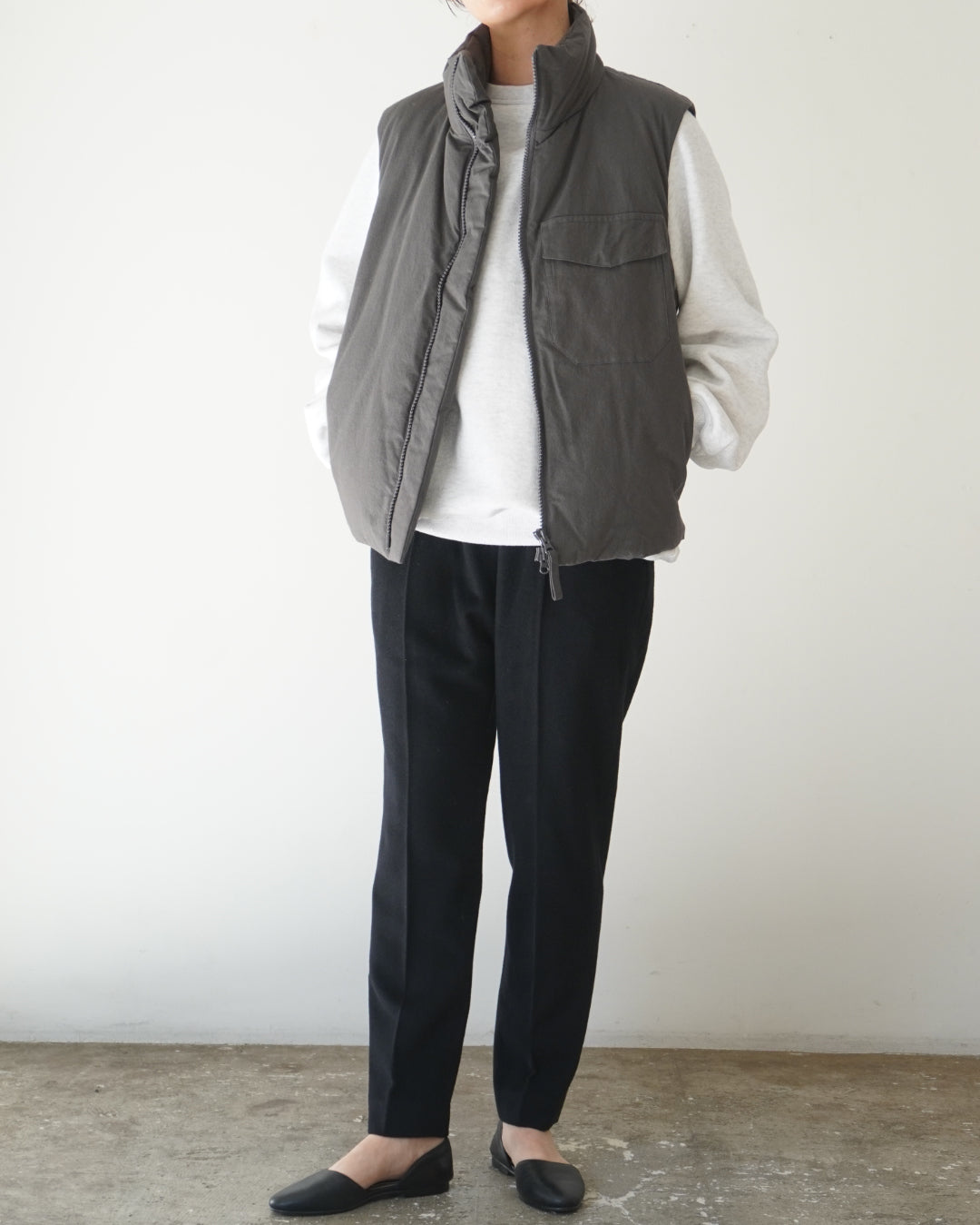 ゴーシュ コットンパフダウン ダウンベスト / チャコールグレー