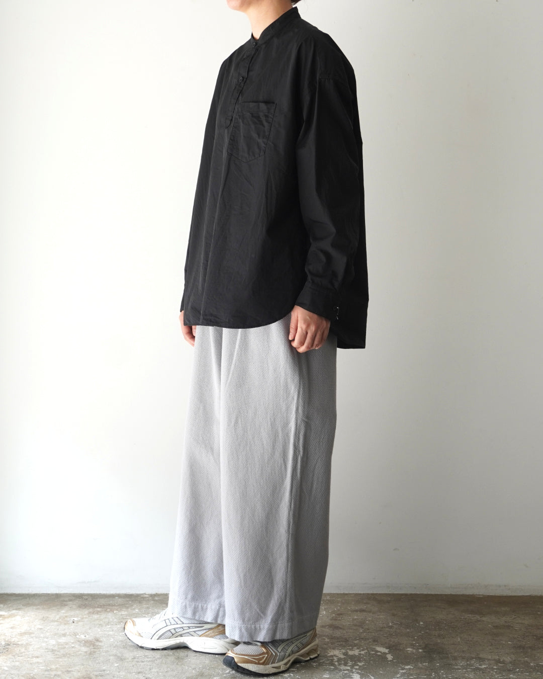 ゴーシュ コットンドビー ワイドパンツ / ライトグレー