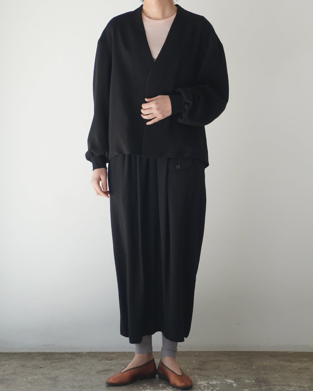 ゴーシュ バックサテンブラック ロングスカート【正規販売店】 通販 服