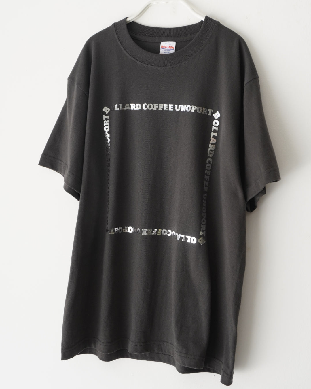 【銀箔】ロゴフレーム Tシャツ【2色】BOLLARD COFFEE