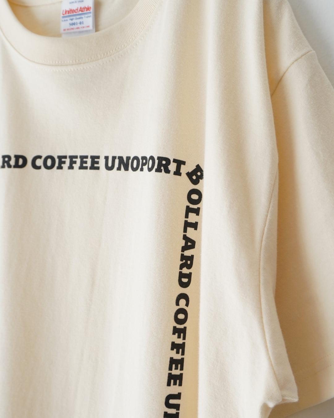 ロゴフレーム Tシャツ【3色】BOLLARD COFFEE