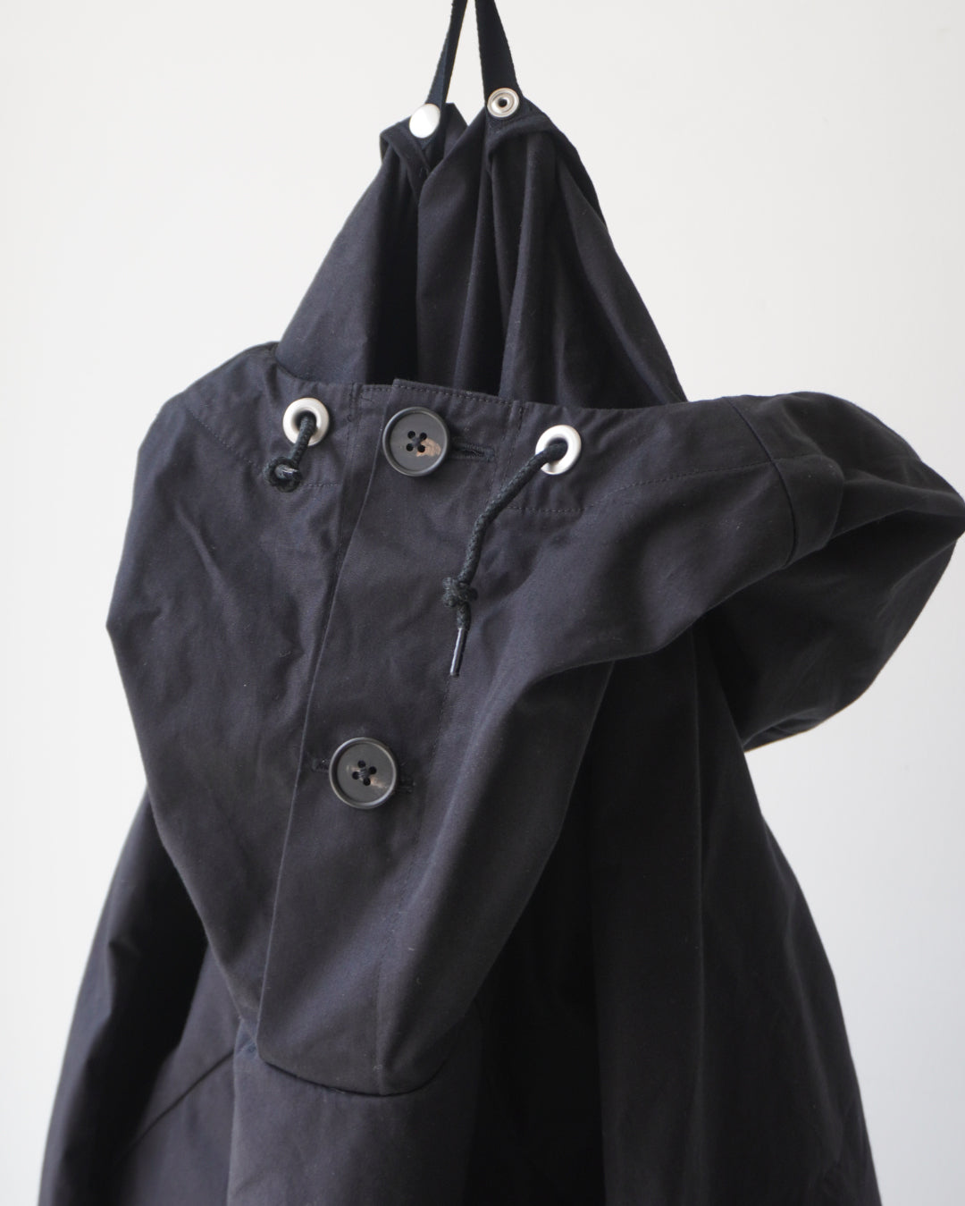 TUKI anorak jacket / size4 / black