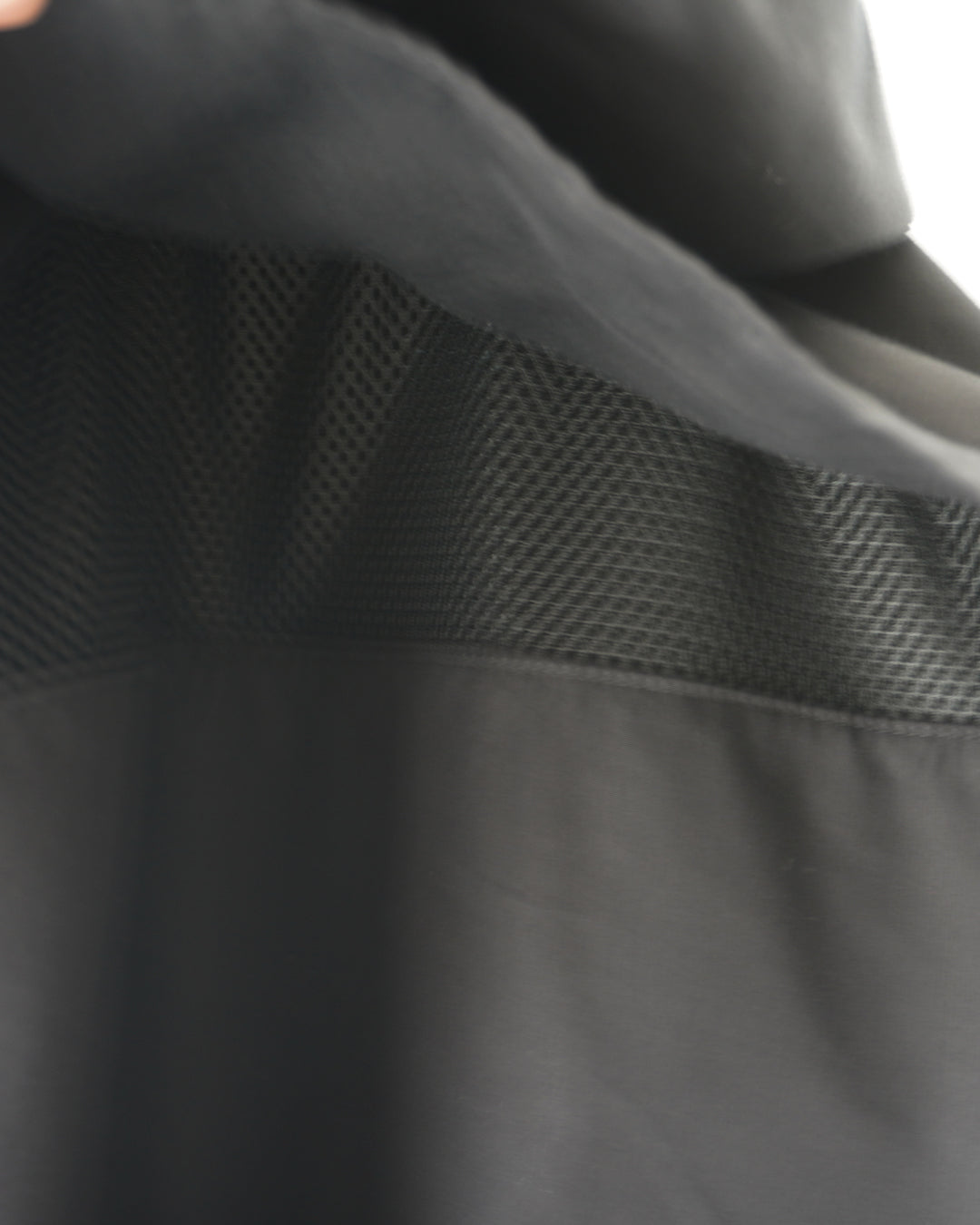 TUKI anorak jacket / size4 / black