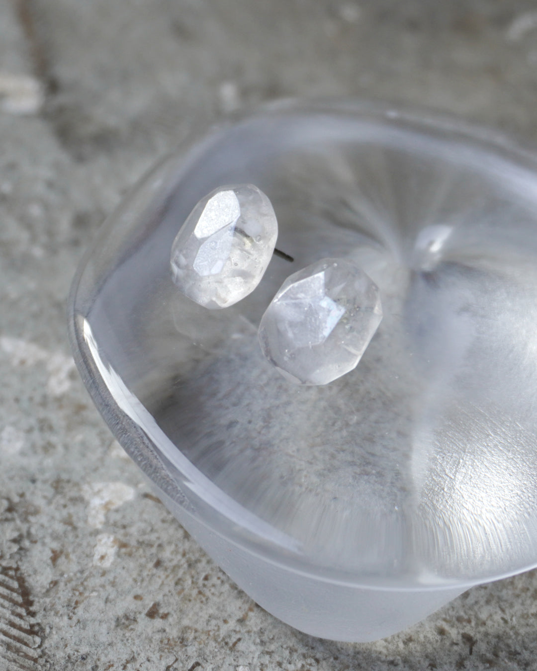 TSUTTSU ガラスピアス 通販 一点物 クリックポスト配送可 – bollard