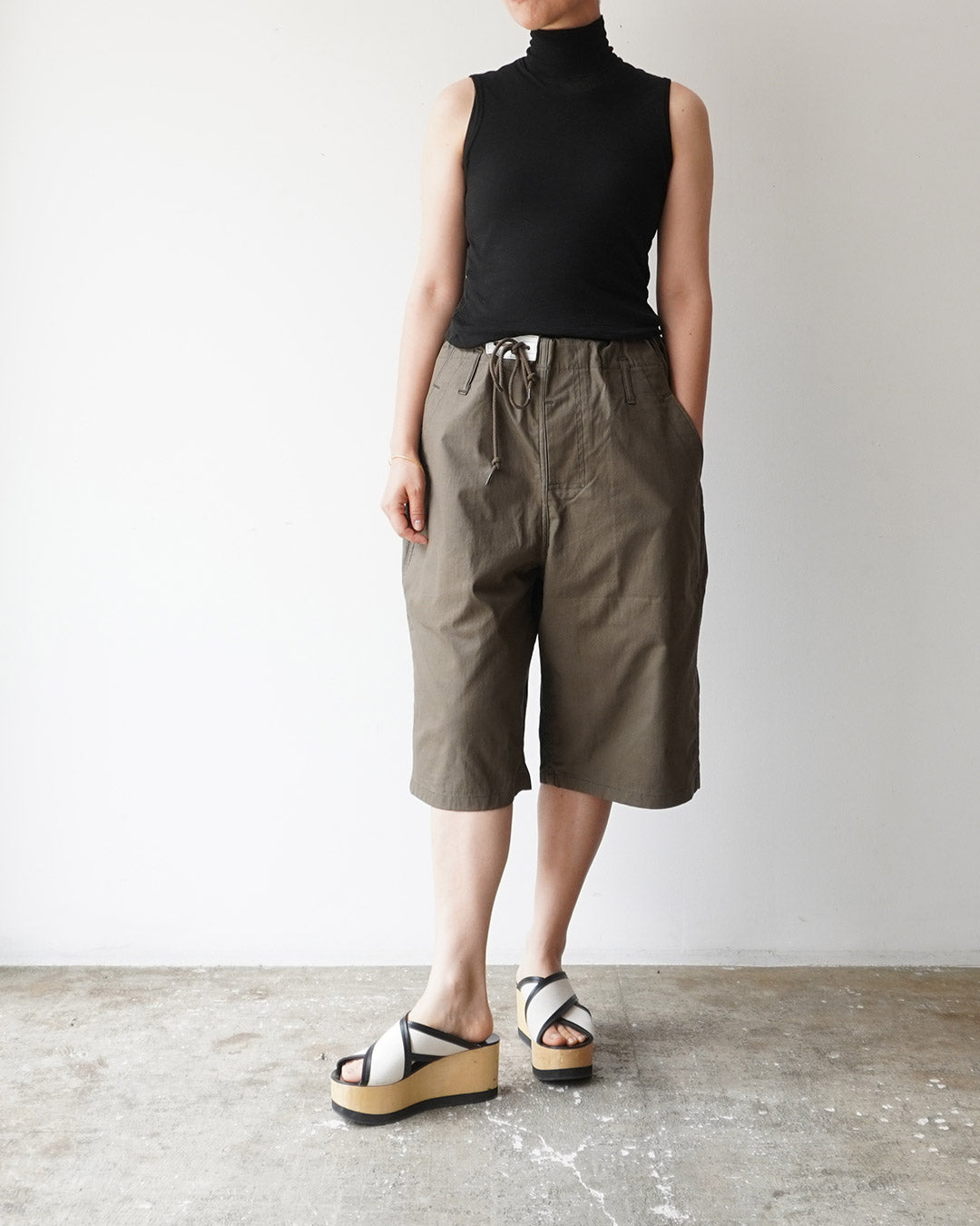 新品 bukht ブフト 2TUCK EASY SHORTS カットオフ 2タックイージー