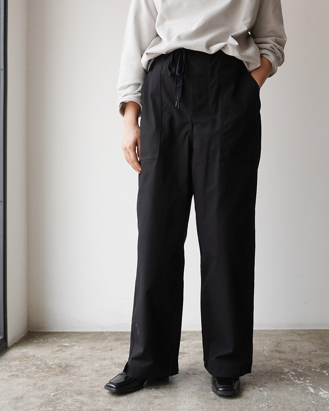 TUKI over pants / black / cotton serge 服 通販 【正規販売店